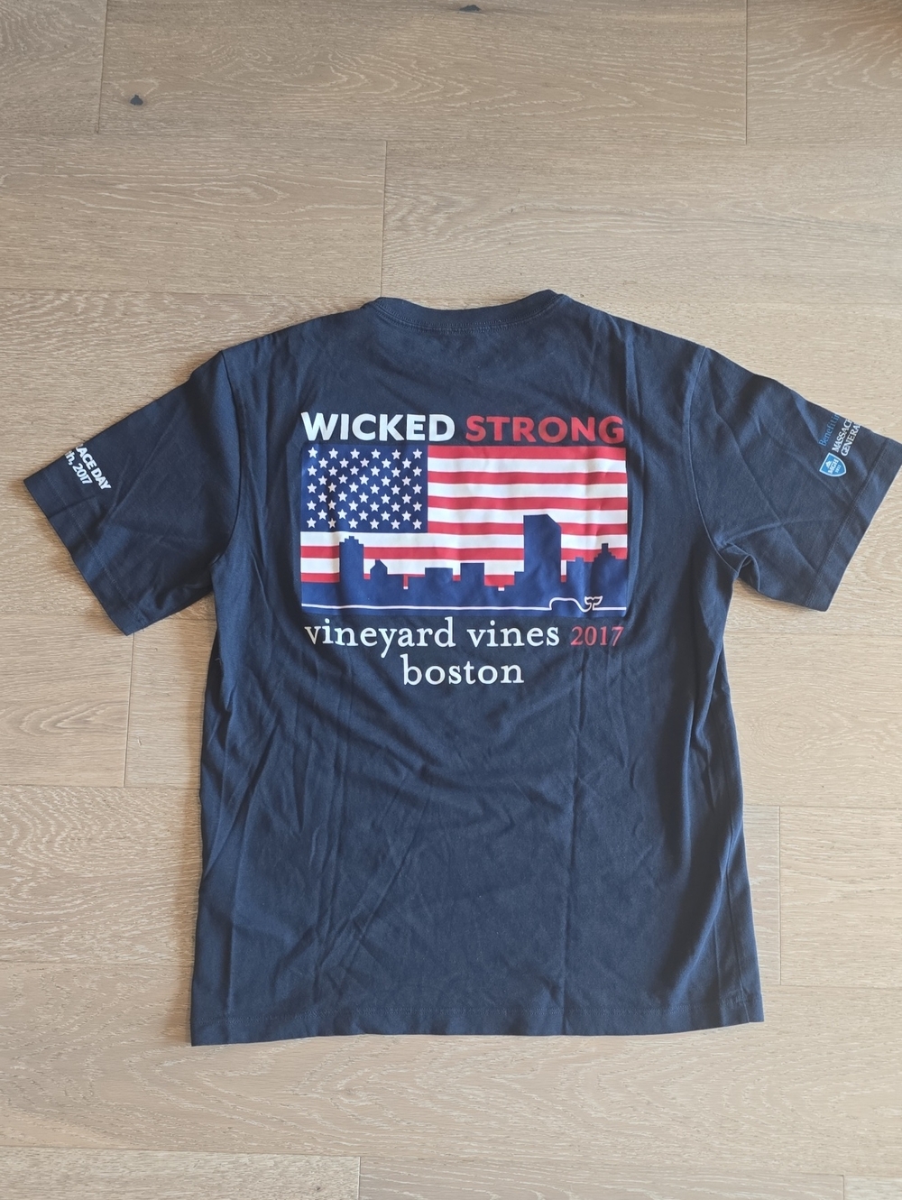 Vineyard Vines 'Wicked Strong' Boston Graphic Tee Boston Marathon Race Day 2017